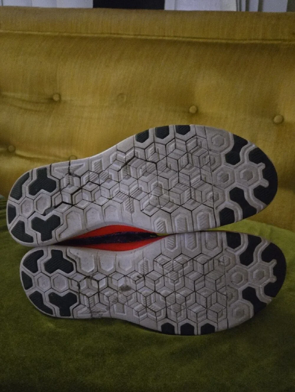 Nike Multicolor Flyknit Trainer - Red and Blue Womens 8.5 - Picture 4 of 4